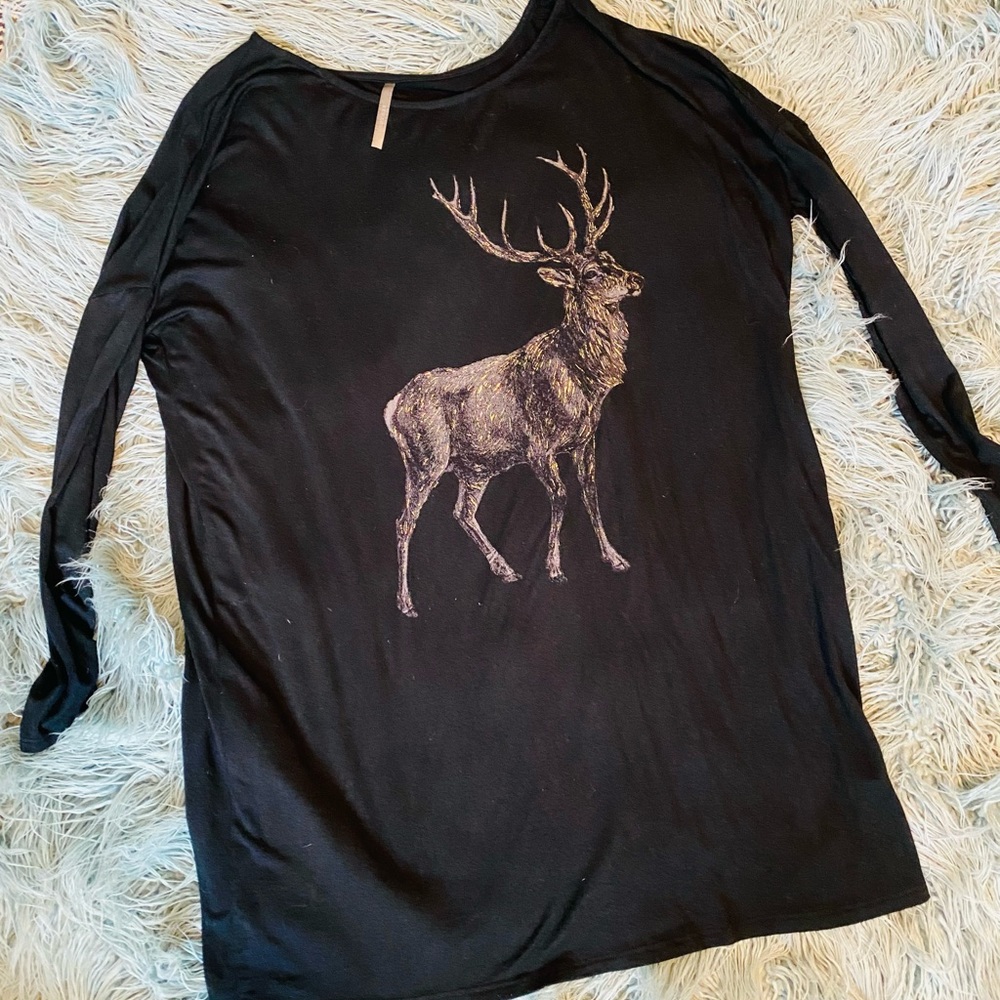 Black tunic with deer metallic detail